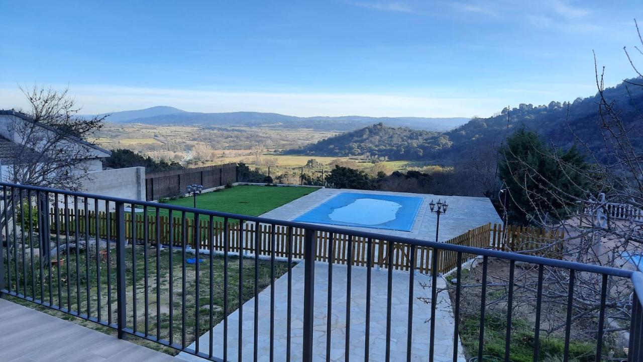 Chalet Con Piscina Y Bbq Para 10 Personas Сан-Мартин-де-Вальдейглесьяс Экстерьер фото