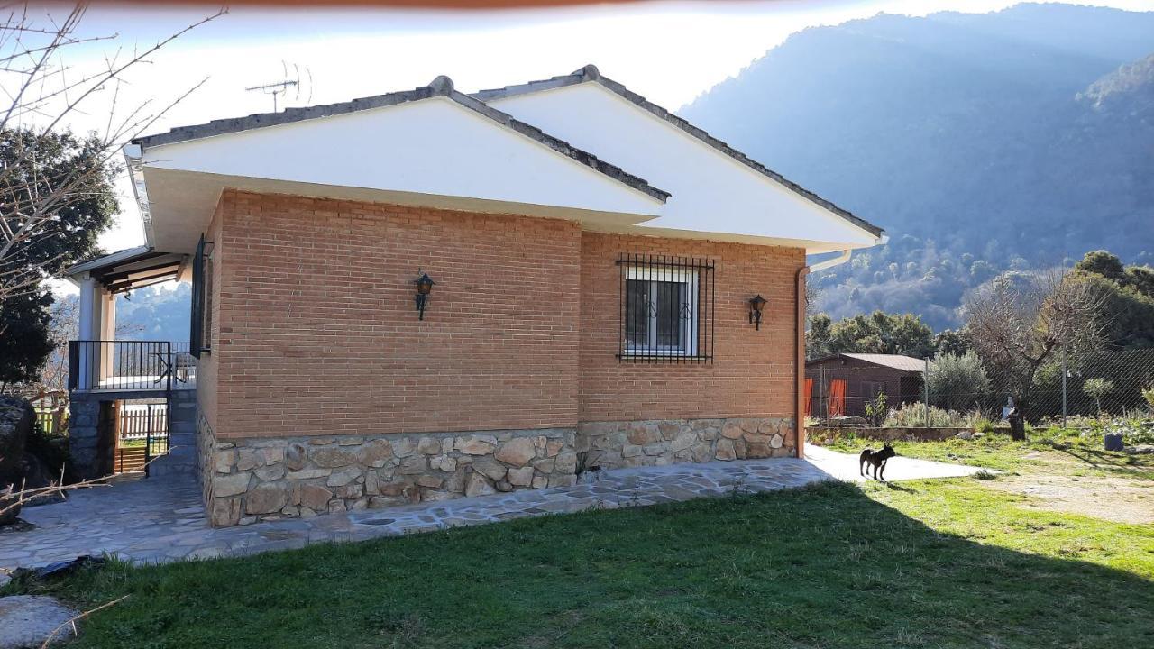 Chalet Con Piscina Y Bbq Para 10 Personas Сан-Мартин-де-Вальдейглесьяс Экстерьер фото